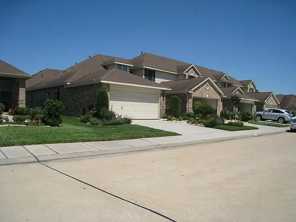 4703 Park Trail Lane, Pasadena, TX 77505