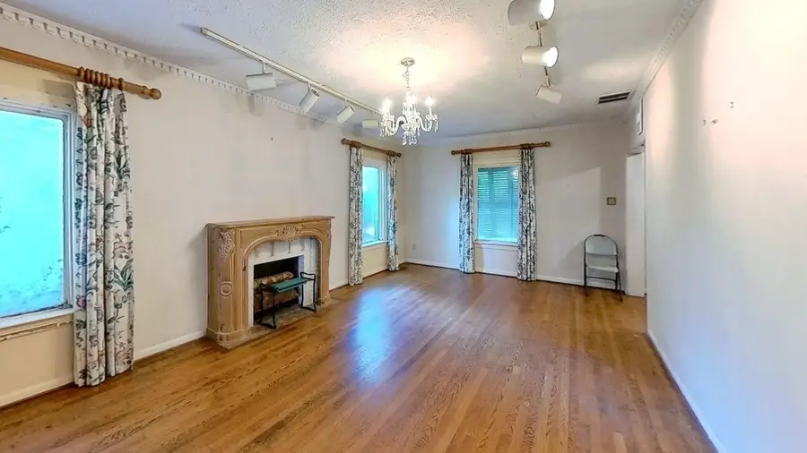 1905 Bissonnet Street, Houston, TX 77005 - Image #2