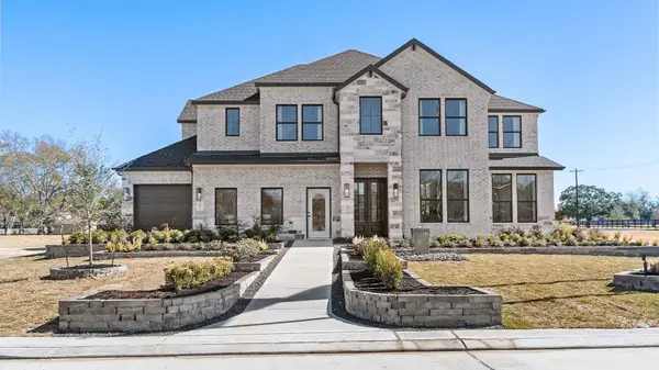 2336 Friendswood Trail Drive, Friendswood, TX 77546