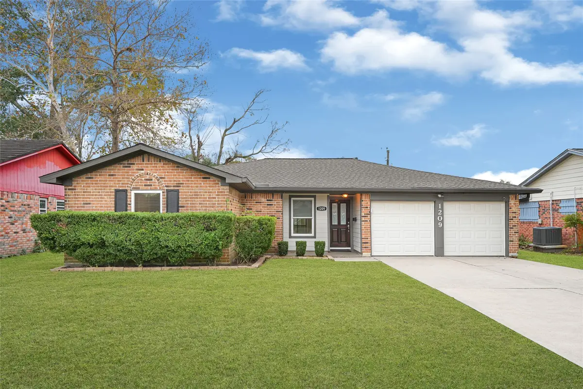 1209 E Lambuth Lane, Deer Park, TX 77536 - Image #1