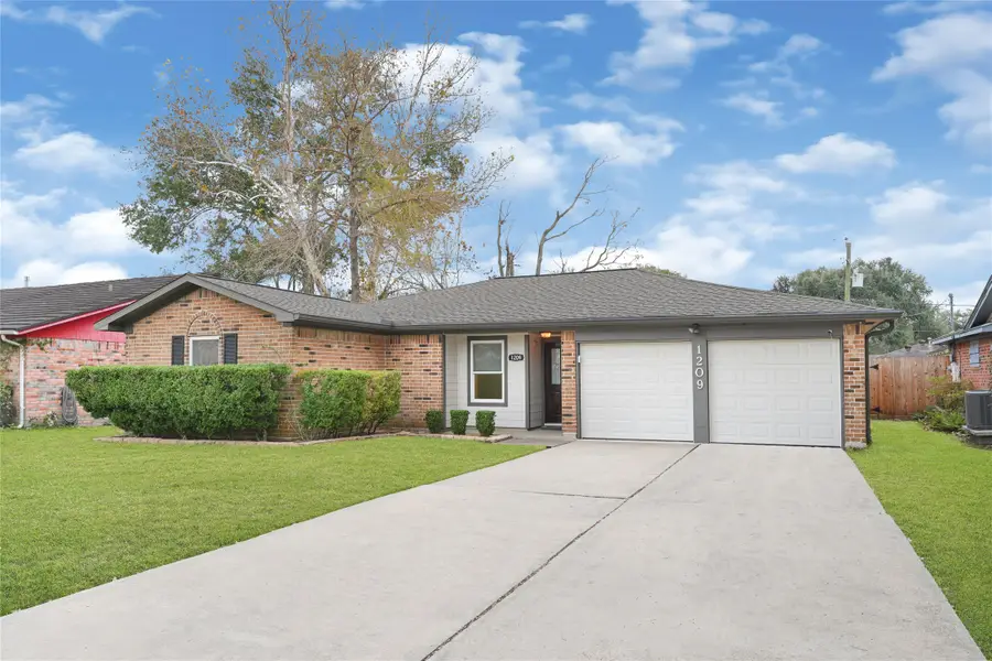 1209 E Lambuth Lane, Deer Park, TX 77536 - Image #2