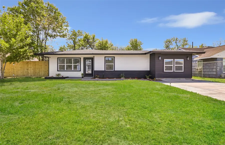 6152 Doulton Drive, Houston, TX 77033 - #2