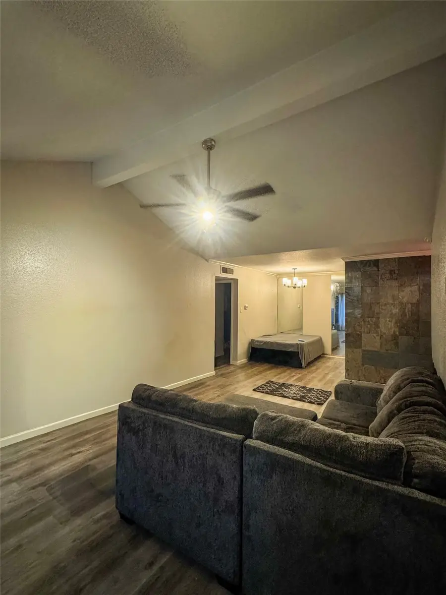 12500 Sandpiper Drive #32, Houston, TX 77035 - Image #2