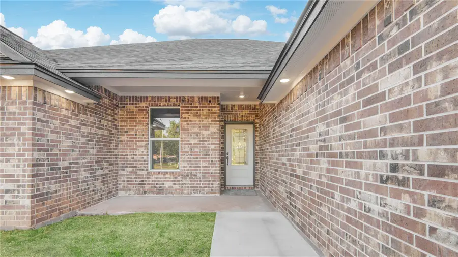 52 Leeder Court, Lake Jackson, TX 77566 - Image #3