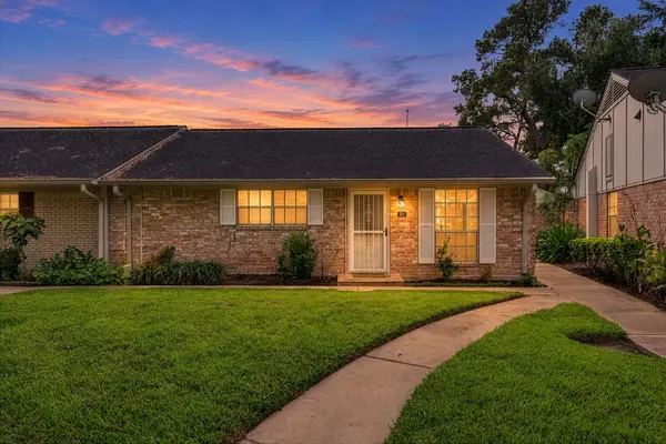 1016 Tri Oaks Lane #51, Houston, TX 77043