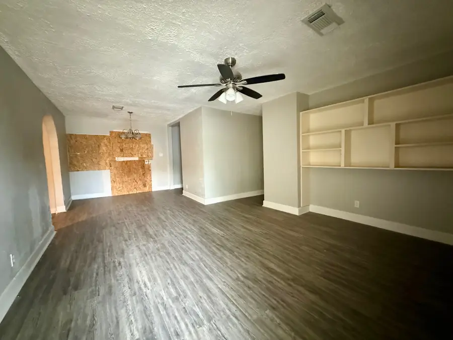 5835 Southseas Street, Houston, TX 77033 - #3