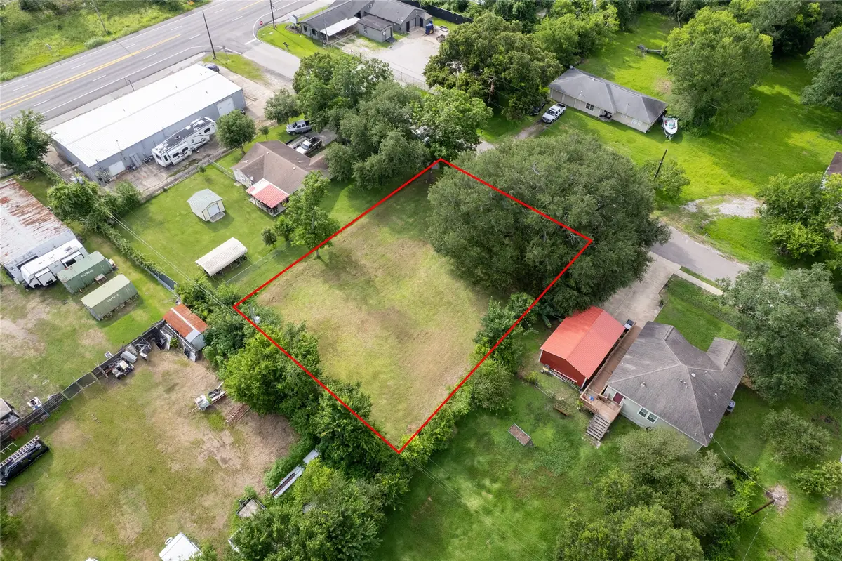 108 Morgan Street, Alvin, TX 77511 - #1