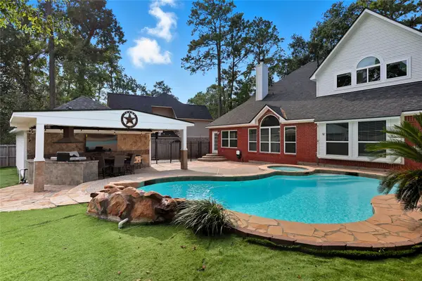 35 Outervale Place, The Woodlands, TX 77381