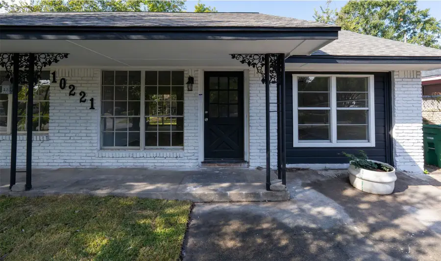 10221 Bretton Drive, Houston, TX 77016 - Image #2