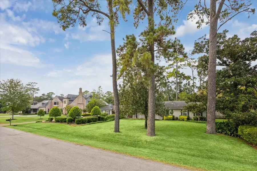 11310 Iris Lee Lane, Piney Point Village, TX 77024 - Image #2