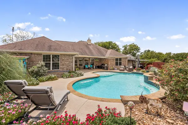 22209 Pierce Street, Navasota, TX 77868
