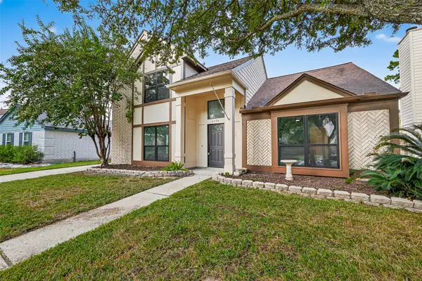 8526 Hot Springs Drive, Houston, TX 77095