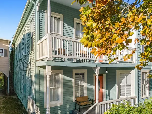 1904 Avenue N, Galveston, TX 77550