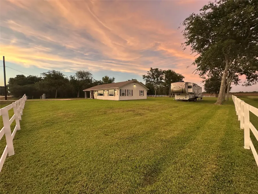 518 Anton Stade Road, Rosenberg, TX 77471 - Image #2