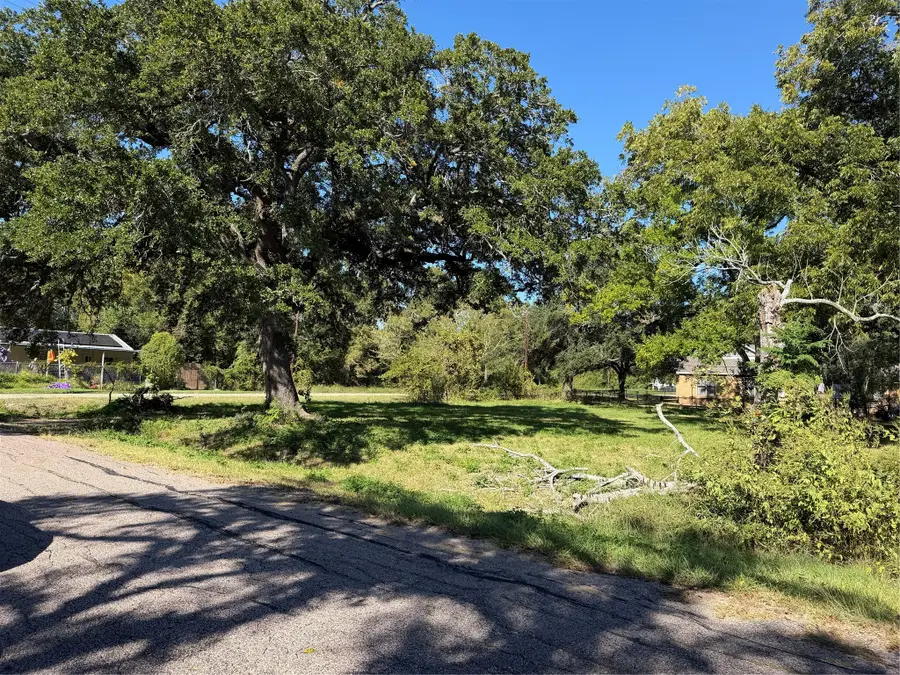 3705 Venze Street, Dickinson, TX 77539 - #2