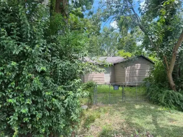 6025 Woodview Drive, Humble, TX 77396 - #2
