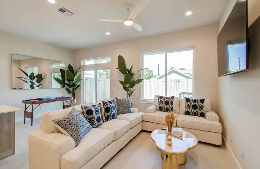 5215 Noble Street #B, Houston, TX 77020 - #3
