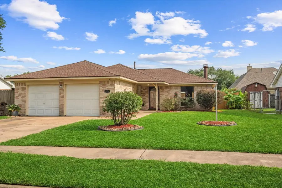 11731 Bexar Drive, La Porte, TX 77571 - Image #3