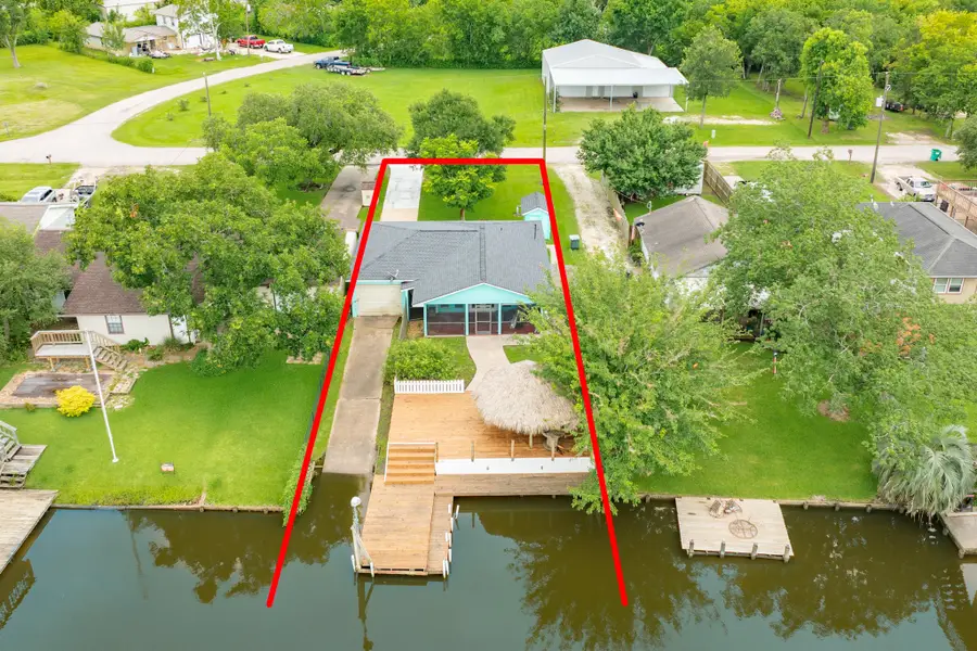 127 Bastrop Bayou Drive, Angleton, TX 77515 - #3