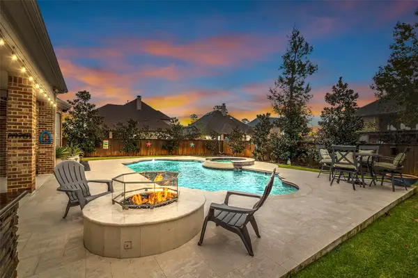 174 N Almondell Way, The Woodlands, TX 77354