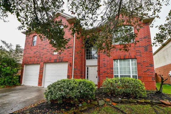 3015 Darby Brook Drive, Fresno, TX 77545