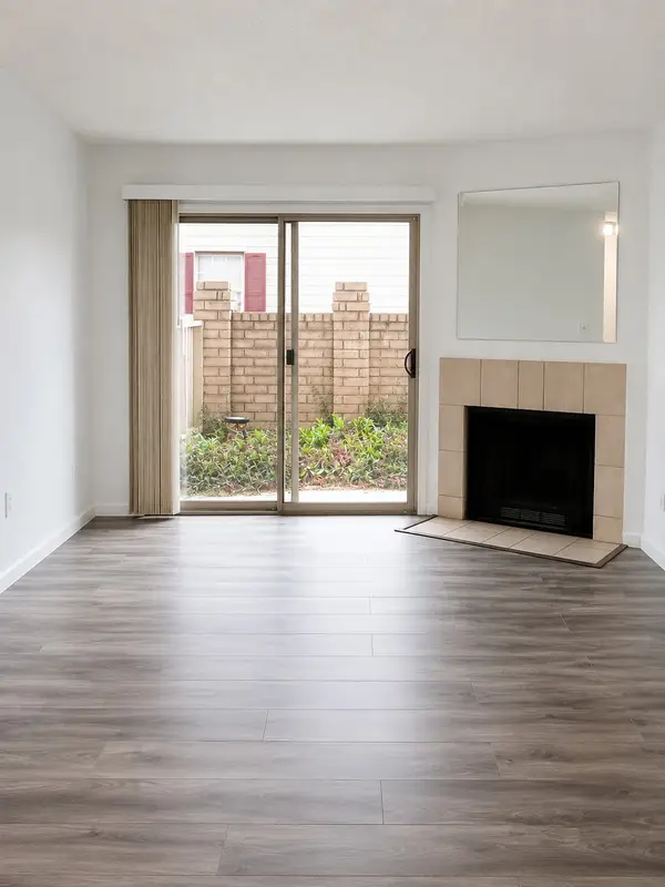 2120 El Paseo Street #315, Houston, TX 77054