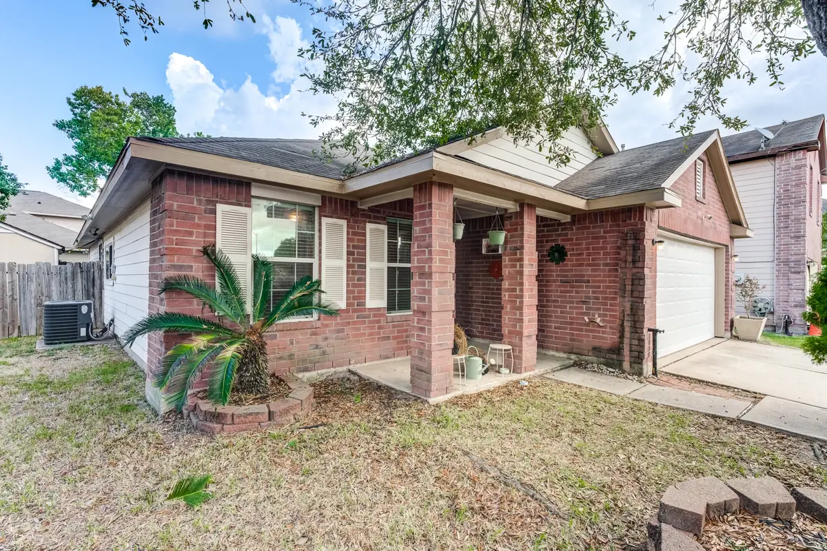 3811 Water Canyon Road, Baytown, TX 77521 - Image #1