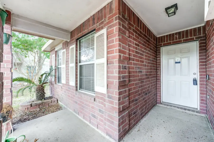 3811 Water Canyon Road, Baytown, TX 77521 - Image #2