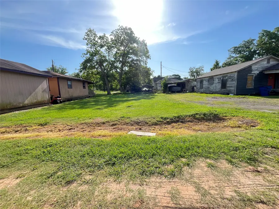 112 Carver Street, West Columbia, TX 77486 - Image #2