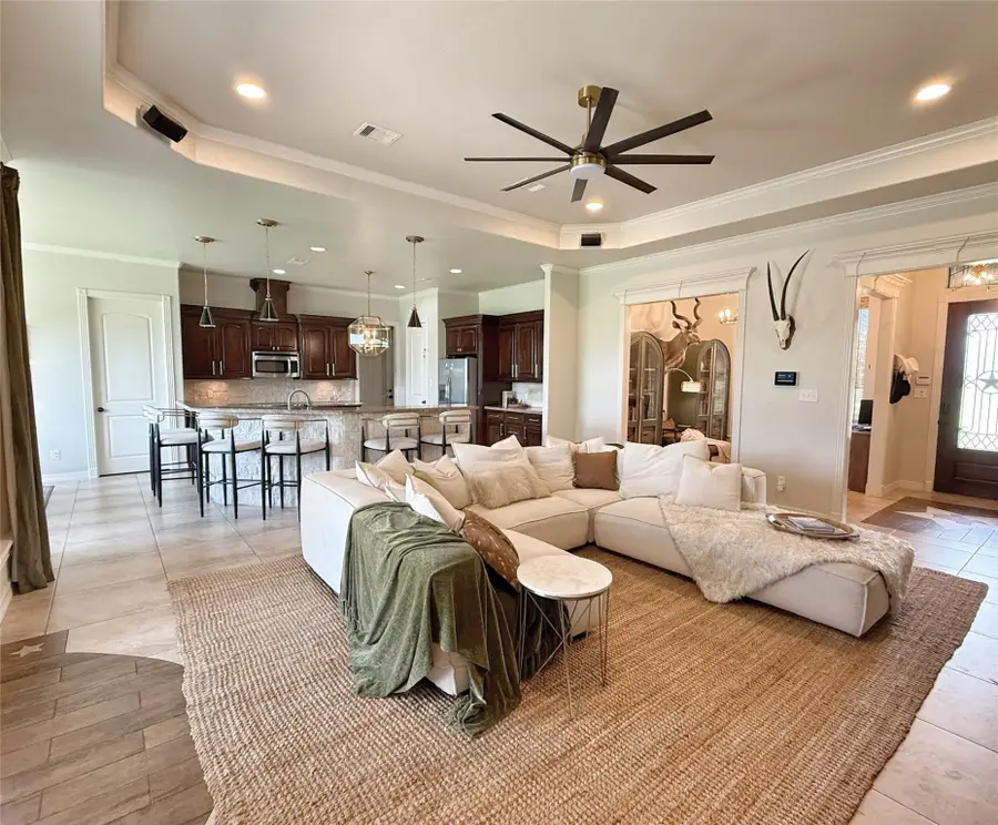 1549 Frontier Trail, Angleton, TX 77515 - Image #2