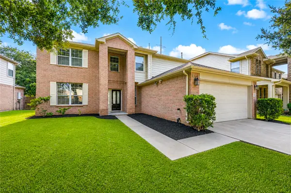 3106 Richland Spring Lane, Sugar Land, TX 77479