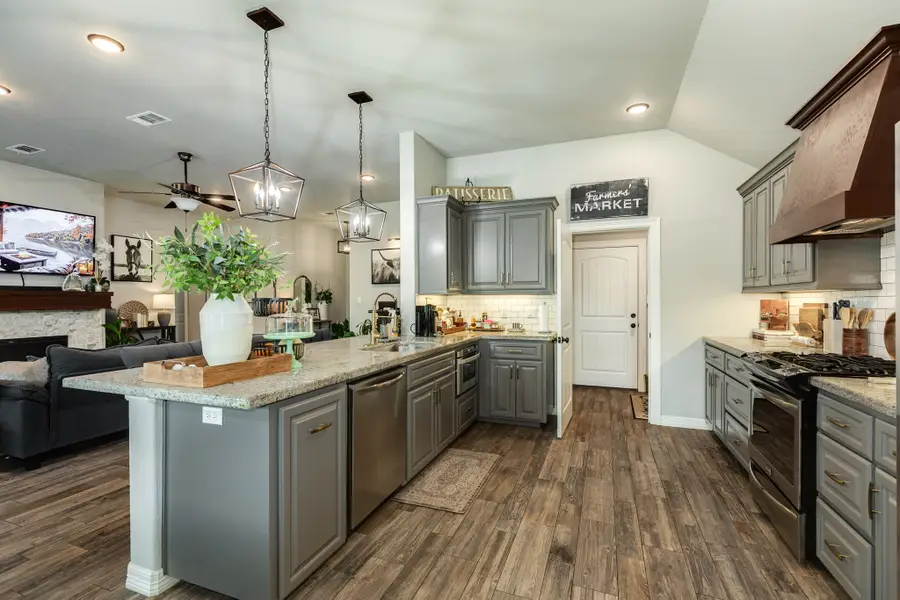 60 Dove Tree Court, Lake Jackson, TX 77566 - #3