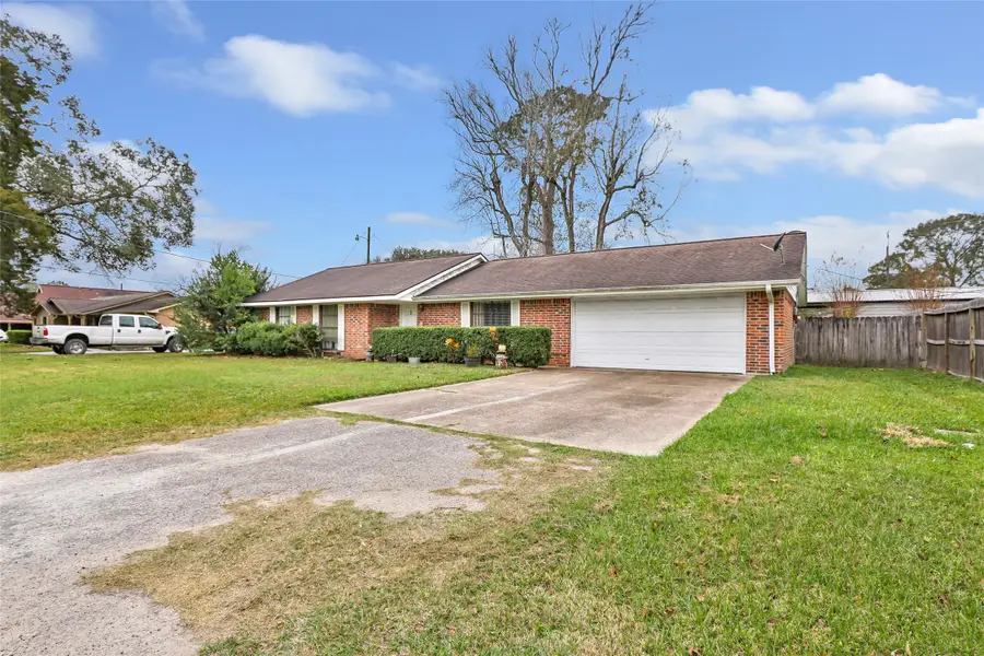 3 Hillcrest Street, Dayton, TX 77535 - Image #3