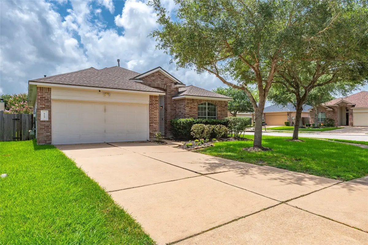 6704 Hidden Colony Lane, Dickinson, TX 77539 - #1