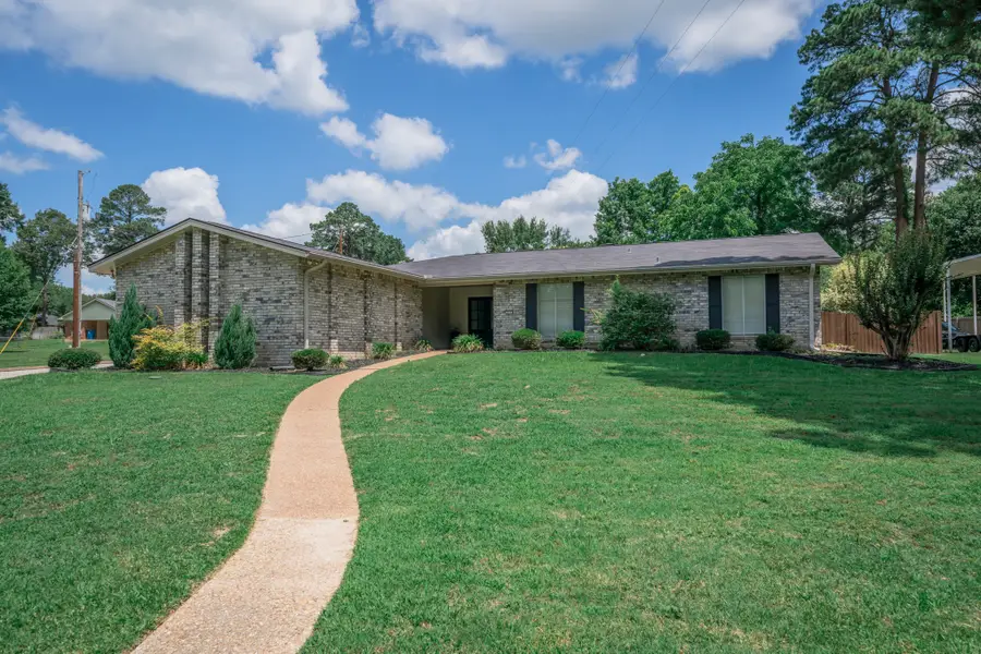 317 E Robinwood, White Oak, TX 75693 - #3