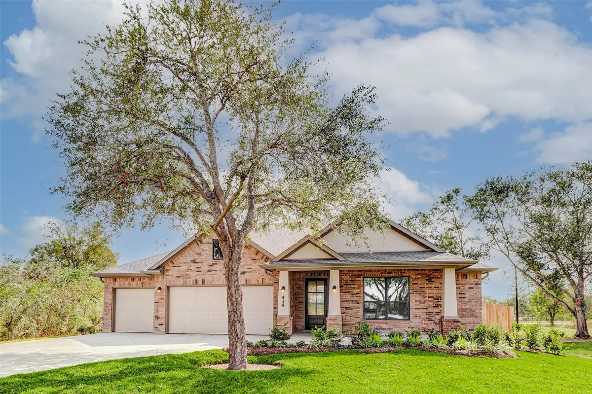 414 Texas Avenue, Arcola, TX 77583 - Image #1