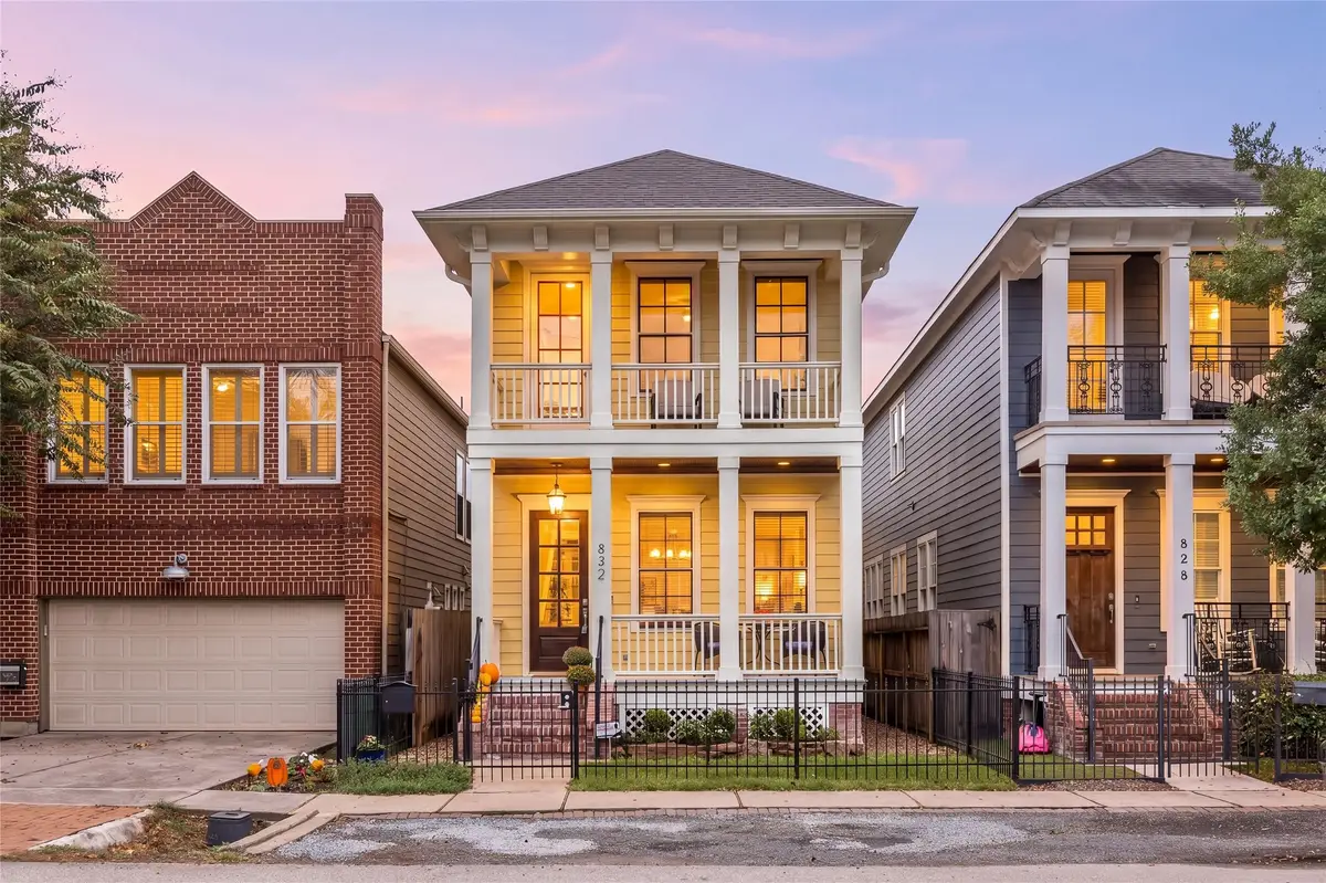 832 Nicholson Street, Houston, TX 77007 - #1