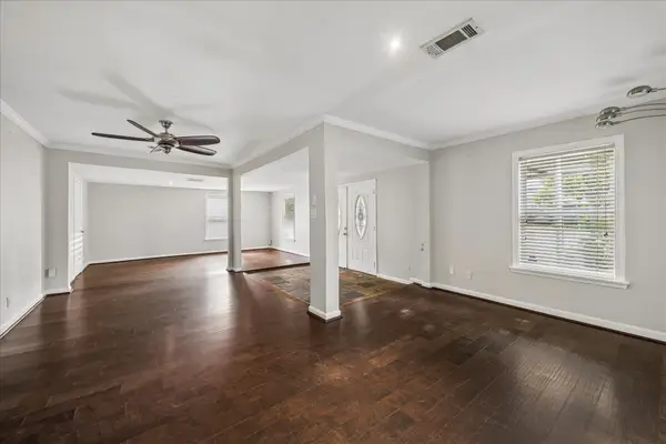 6621 Westview, Houston, TX 77055