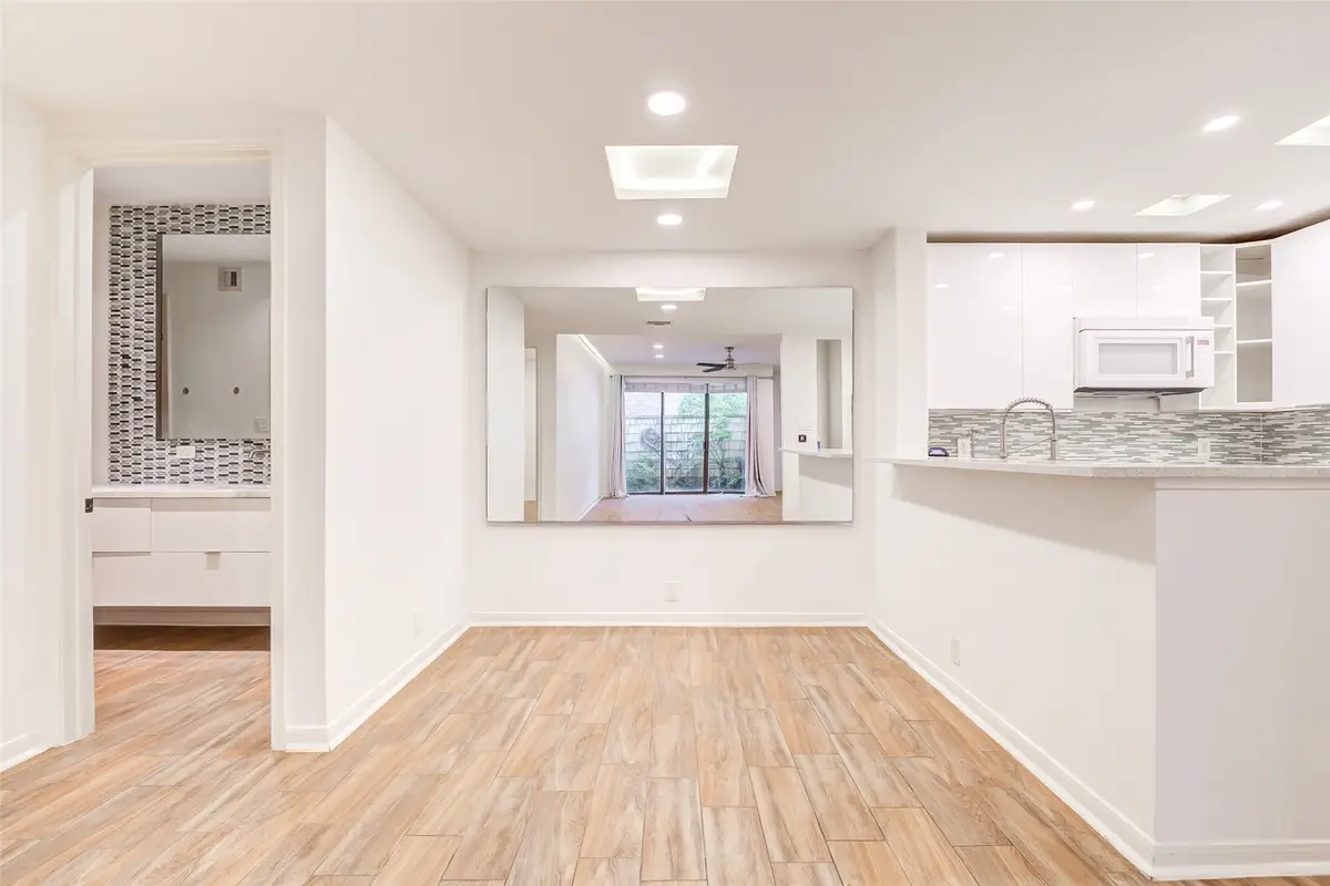 2829 Timmons Lane #167, Houston, TX 77027 - Image #1