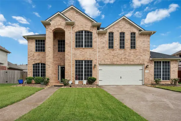 5504 Park Thicket Lane, Rosharon, TX 77583
