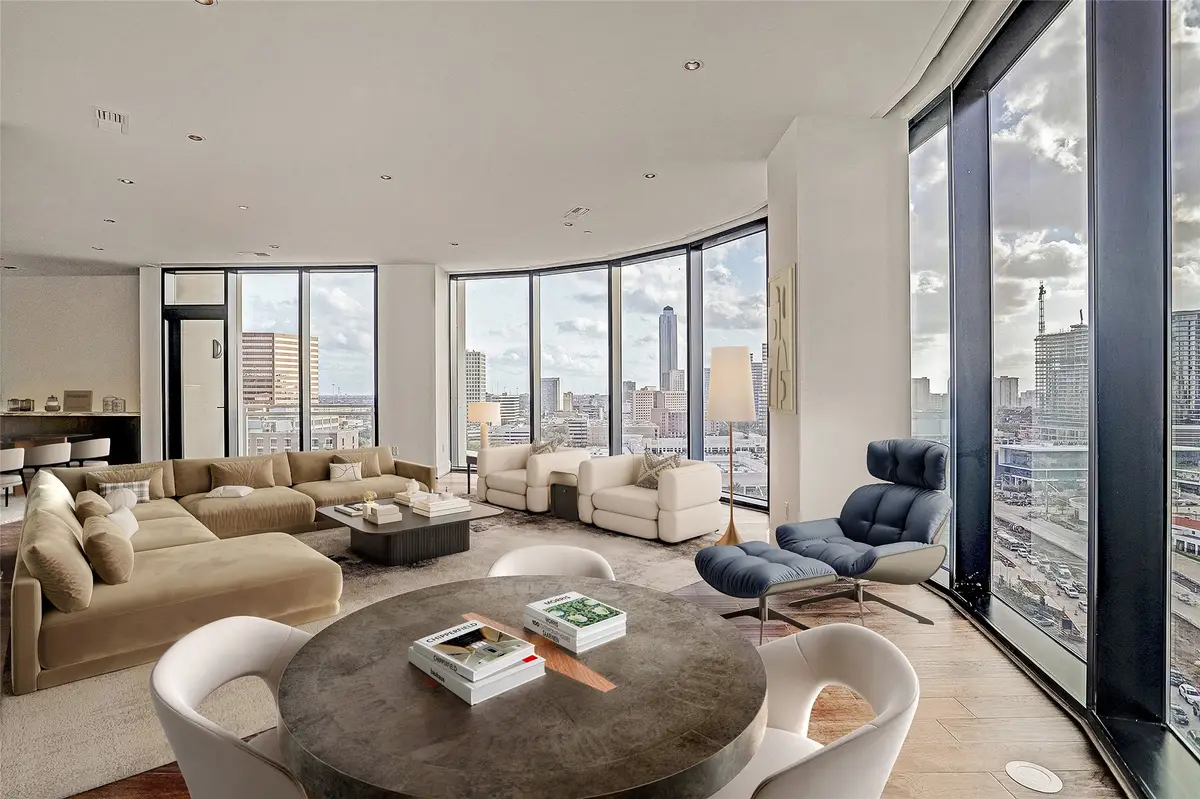 1409 Post Oak Boulevard #1304, Houston, TX 77056 - Image #1