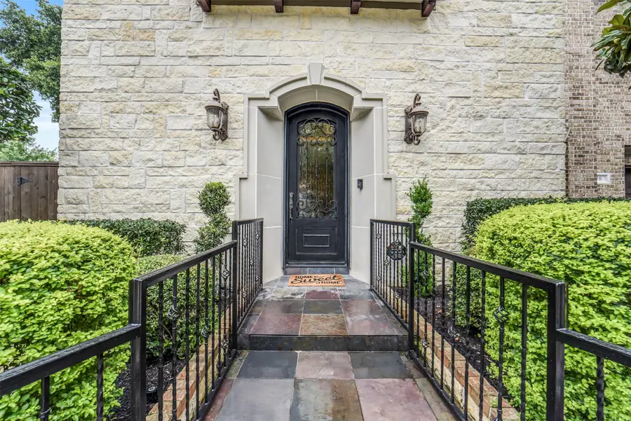 18 Windsor Court, Houston, TX 77055 - #3