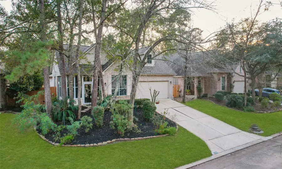 135 E Northcastle Circle, Conroe, TX 77384 - Image #2