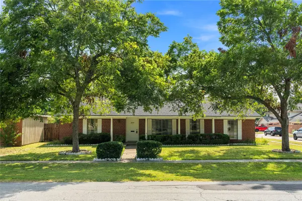 2117 S Houston Road, Pasadena, TX 77502
