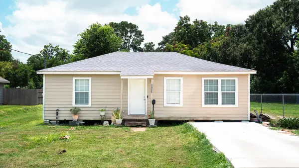 5242 Carmen Street, Houston, TX 77033