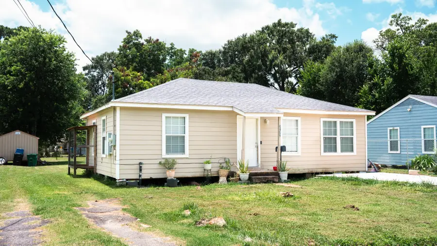 5242 Carmen Street, Houston, TX 77033 - #2