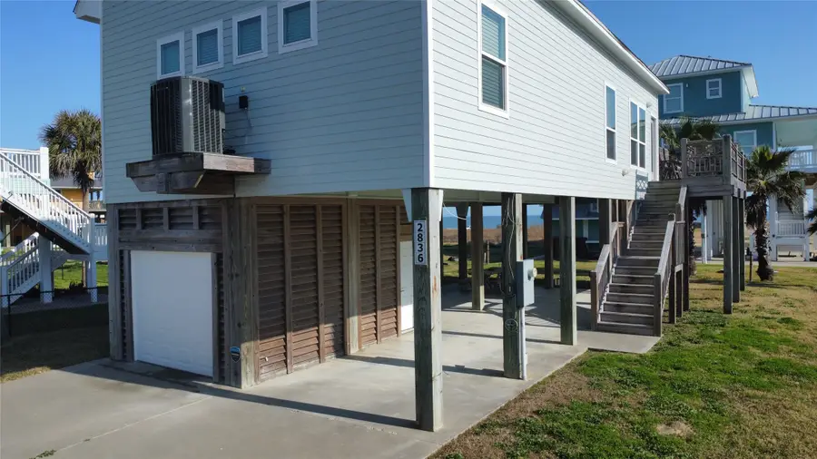 2836 Gulfview Lane, Crystal Beach, TX 77650 - #3