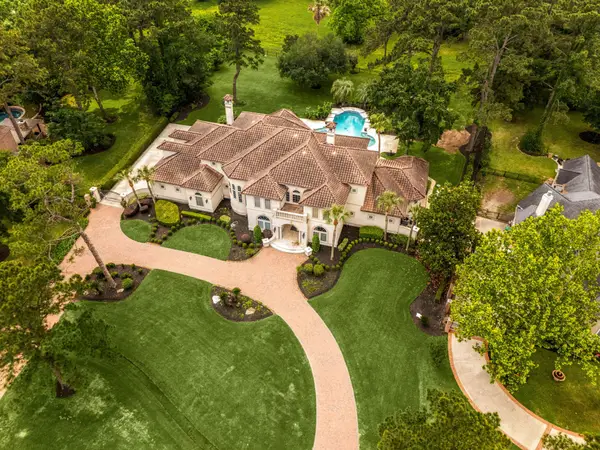 35 Gleannloch Estates Drive, Spring, TX 77379