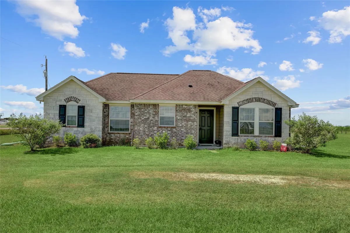 17011 County Road 210, East Bernard, TX 77435 - Image #1