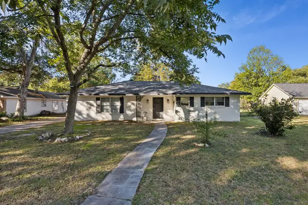 300 Forrest Street, Baytown, TX 77520